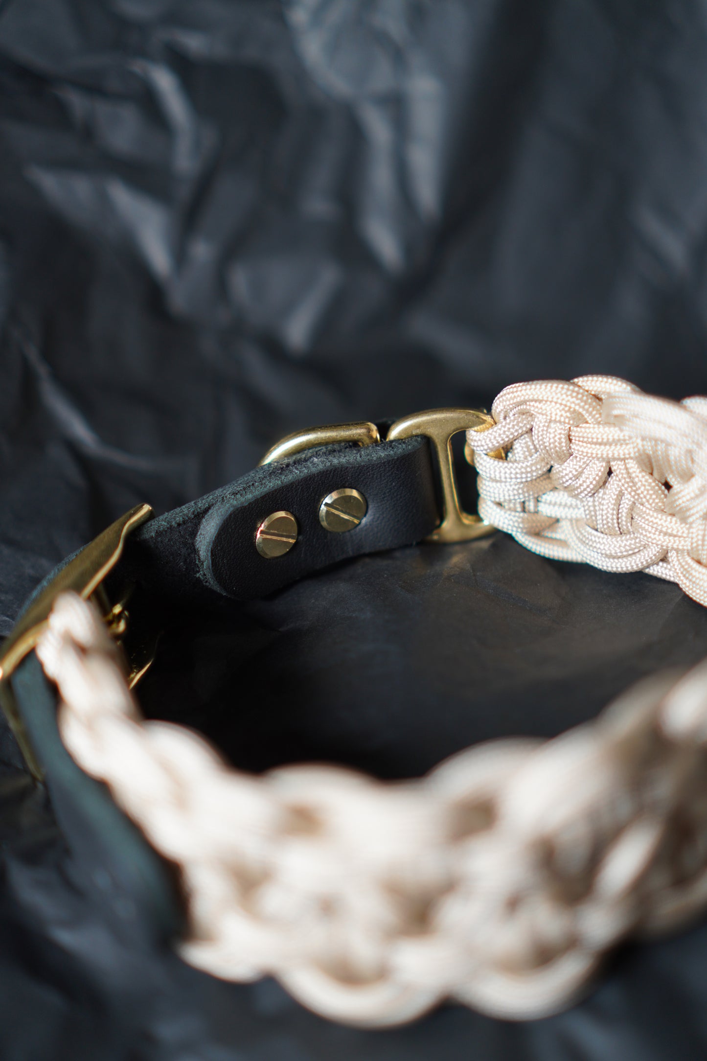 Hundehalsband HILDI aus Paracord